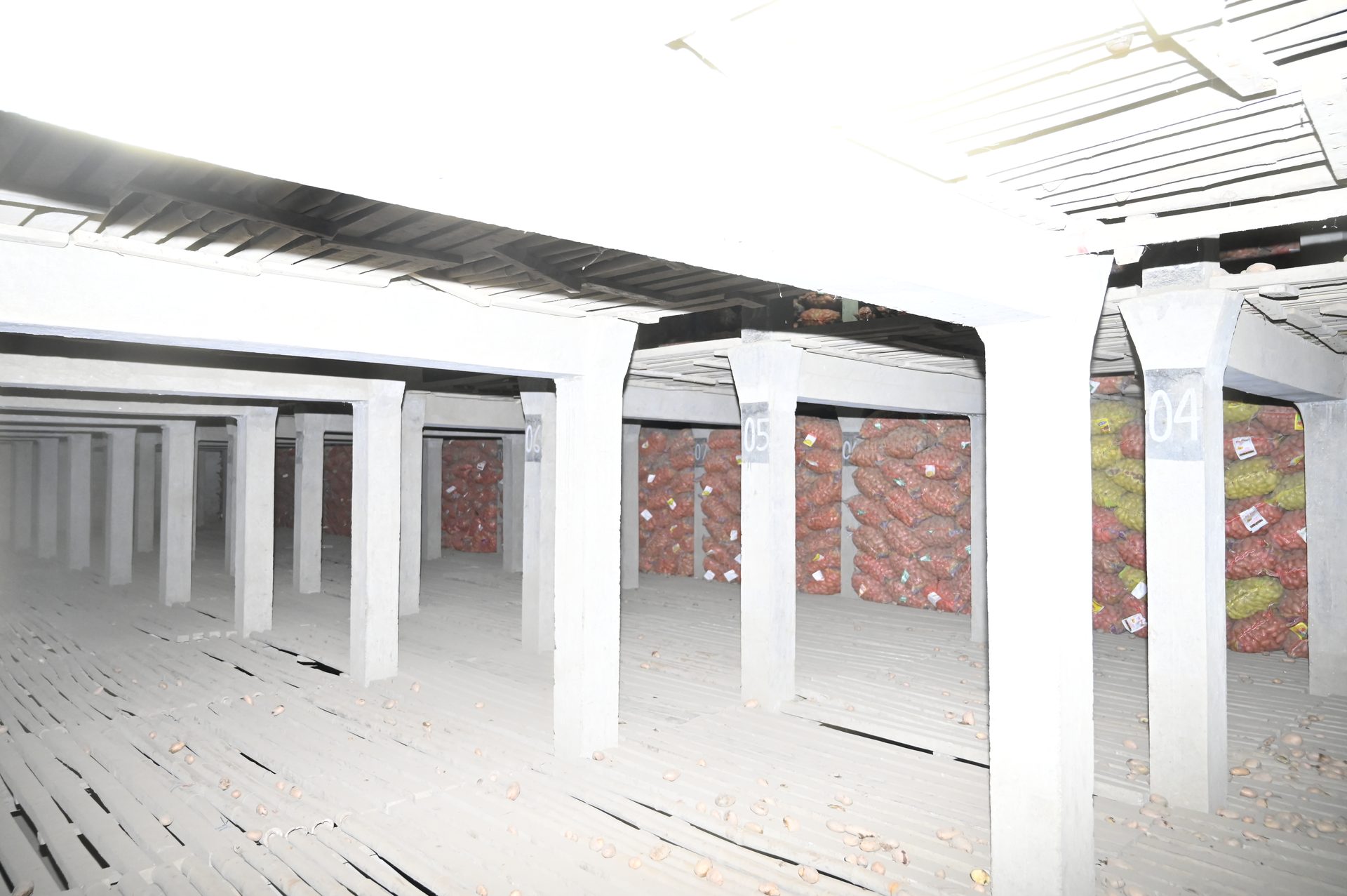 Numbered storage bays
