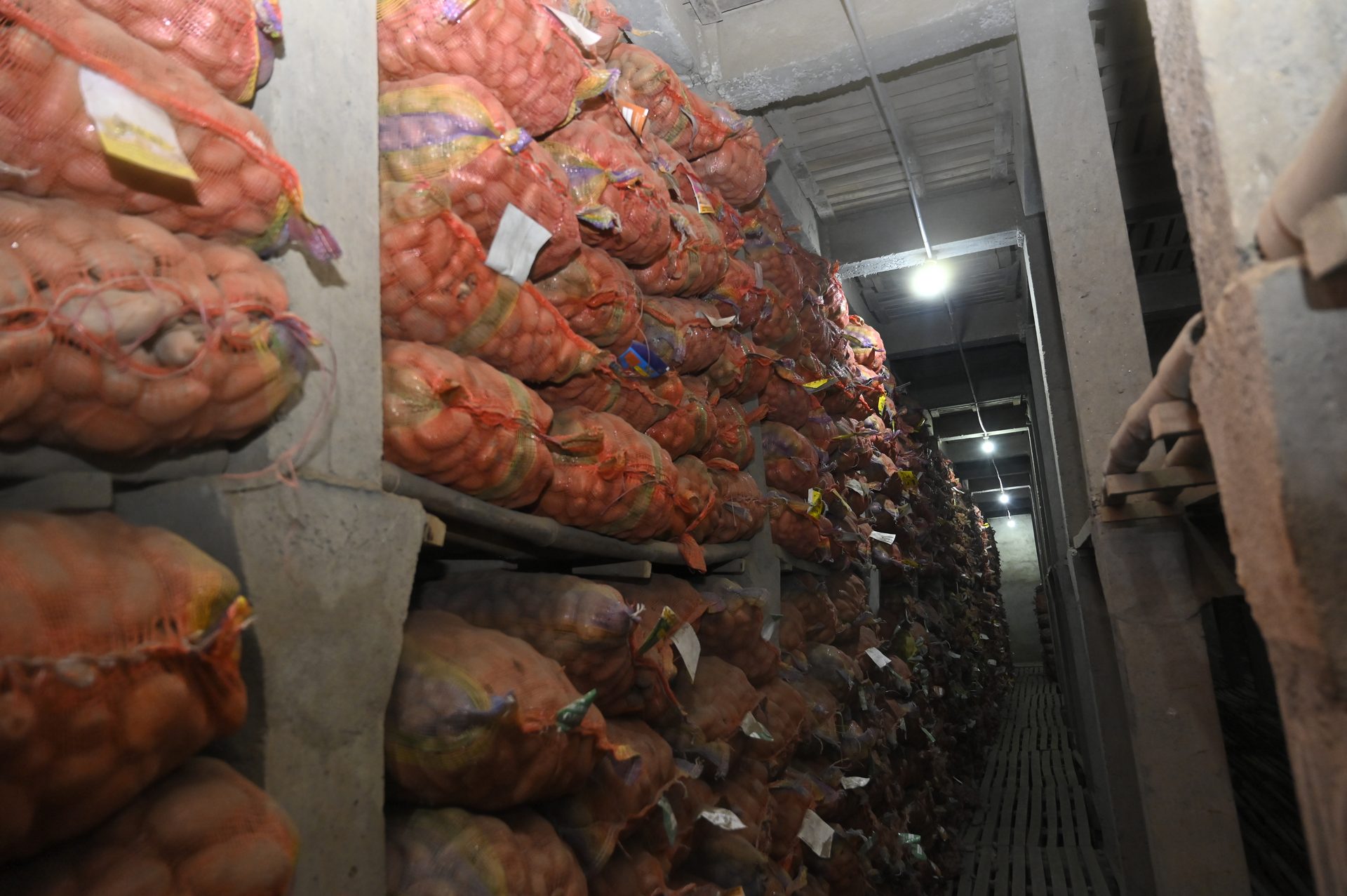 Fully stacked cold storage bay